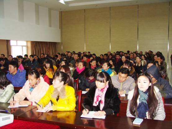 內(nèi)強(qiáng)個(gè)人素質(zhì)，外塑企業(yè)形象
