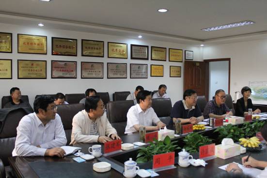 省委常委、副省長駱玉林實地考察物產(chǎn)集團(tuán)“雙百”行動重點項目